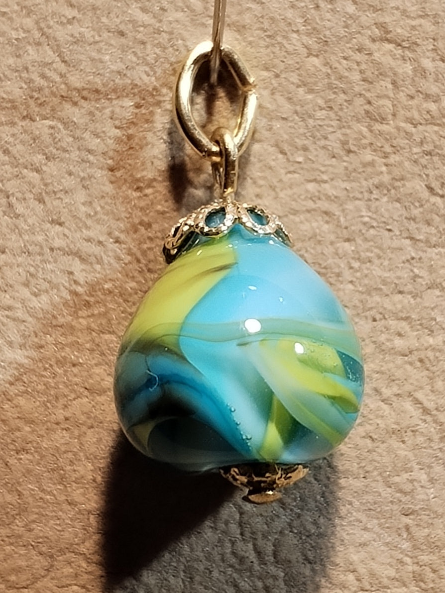 10 Pendentifs "Oeuf Pâques en Perles de verre"