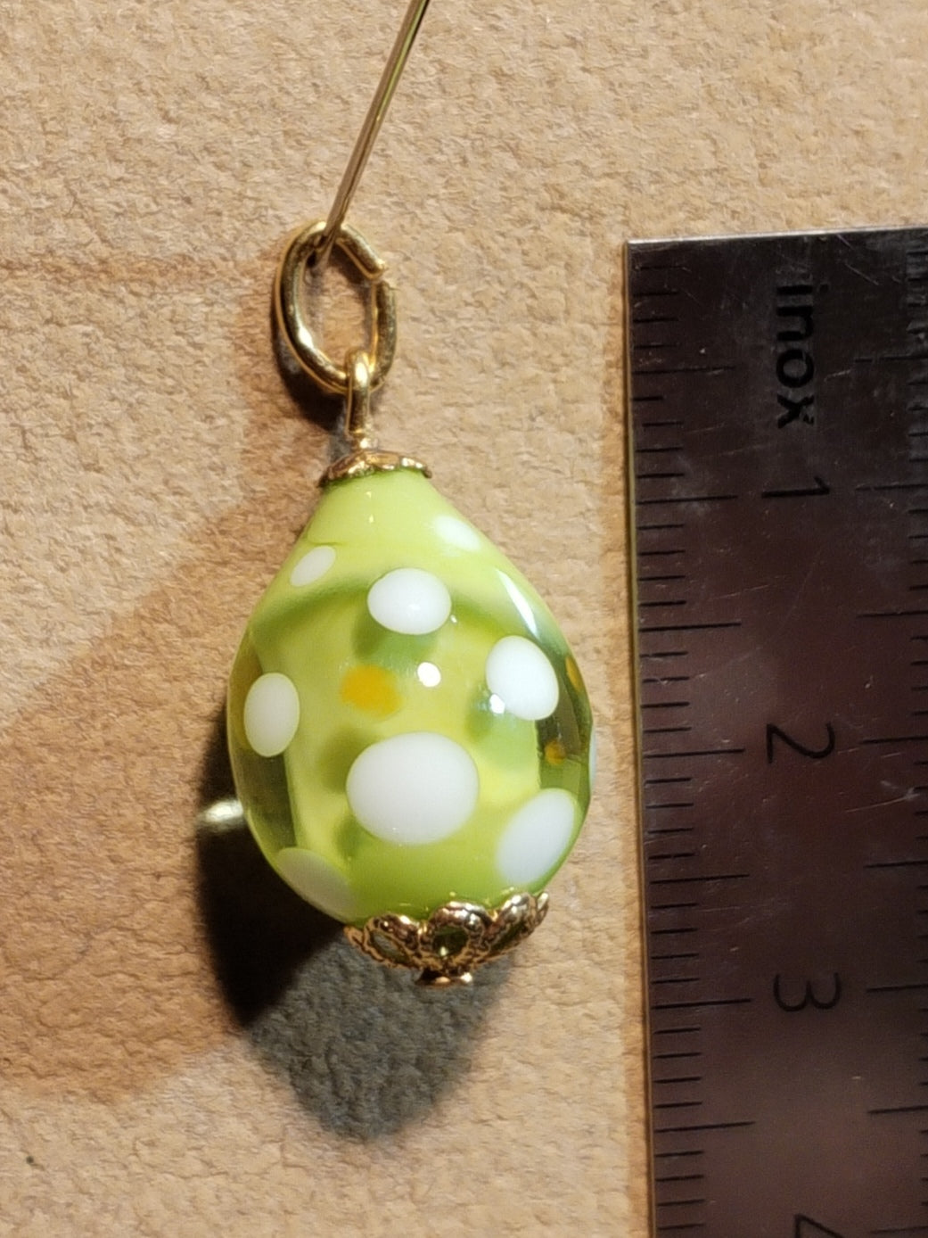 10 Pendentifs "Oeuf Pâques en Perles de verre"