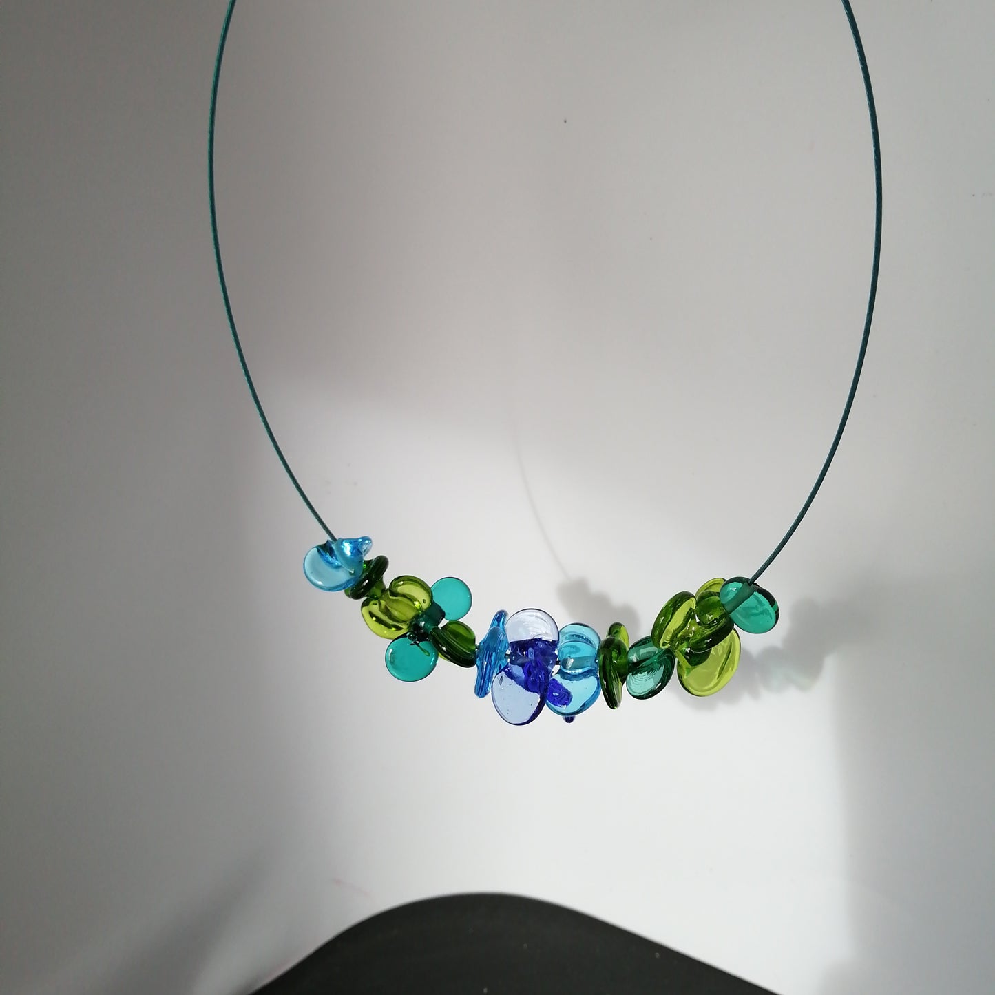 collier perle de verre bleu vert